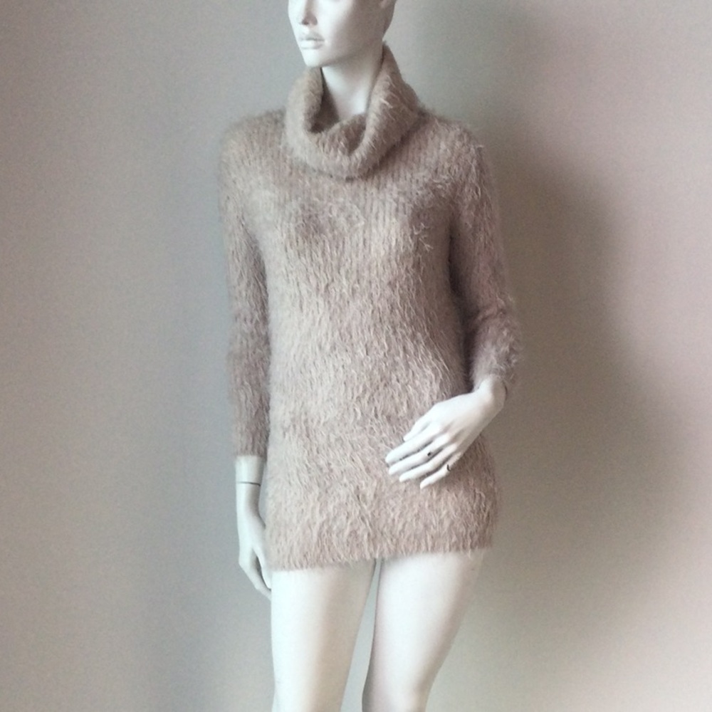 Top Shop Soft Pink Fuzzy Knit Turtle Neck Sweater